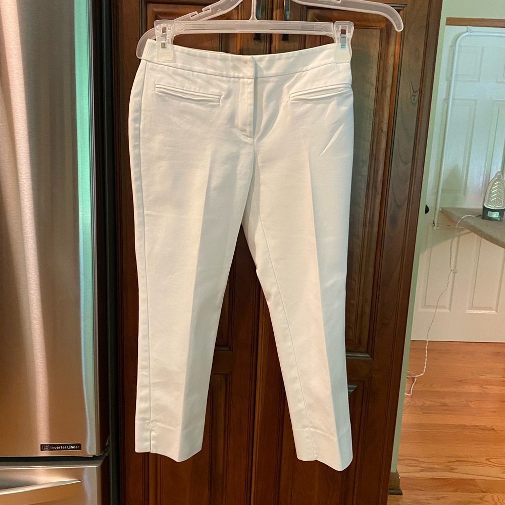 CHICOS white capris pants size 000